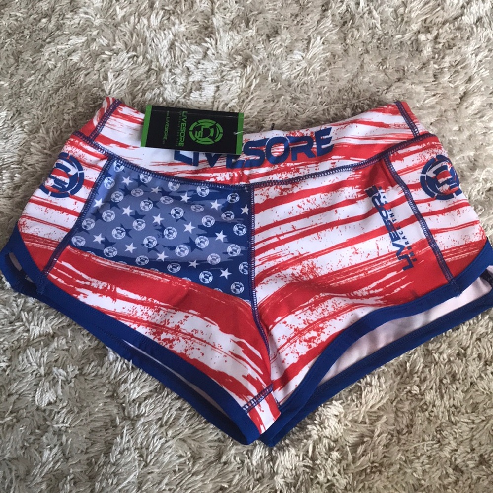 Live sore American shorts. Size xs